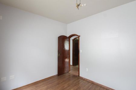 Casa para alugar com 320m², 6 quartos e 2 vagasCasa 2 - Quarto 1