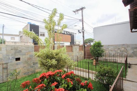 Casa para alugar com 320m², 6 quartos e 2 vagasCasa 2 - Jardim