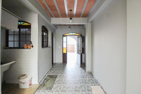 Casa para alugar com 320m², 6 quartos e 2 vagasCasa 2 - Área de Serviço