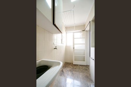 Apartamento à venda com 76m², 2 quartos e sem vaga Apartamento à venda com 76m², 2 quartos e sem vagaÁrea de serviço