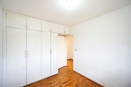 Quarto 01 de apartamento para alugar com 2 quartos, 76m² em Parque São Jorge, São Paulo
