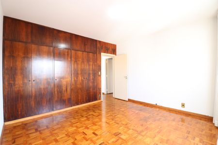 Apartamento à venda com 213m², 3 quartos e 2 vagasQuarto 1