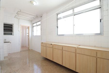 Apartamento à venda com 213m², 3 quartos e 2 vagasÁrea de Serviço