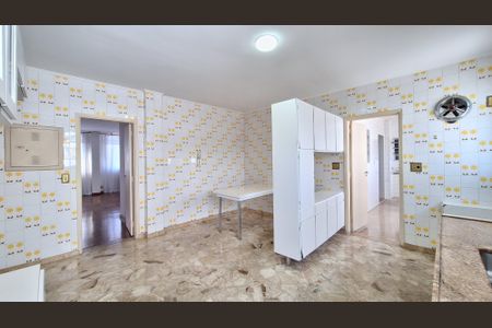 Apartamento à venda com 213m², 3 quartos e 2 vagasCozinha