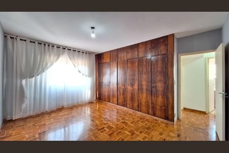 Apartamento à venda com 213m², 3 quartos e 2 vagasQuarto 2