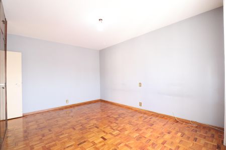 Apartamento à venda com 213m², 3 quartos e 2 vagasQuarto 2