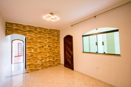 Sala de casa para alugar com 2 quartos, 217m² em Vila Suica, Santo André