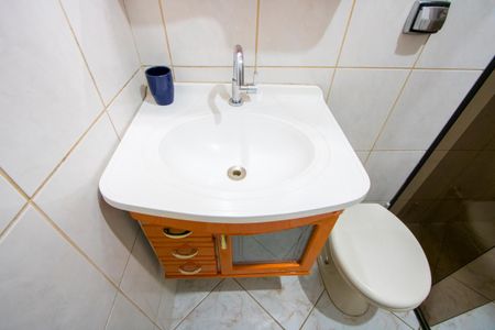 Casa à venda com 217m², 2 quartos e 3 vagasBanheiro social