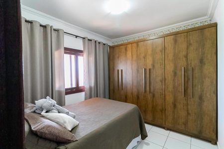 Casa à venda com 170m², 2 quartos e 2 vagasQuarto 1