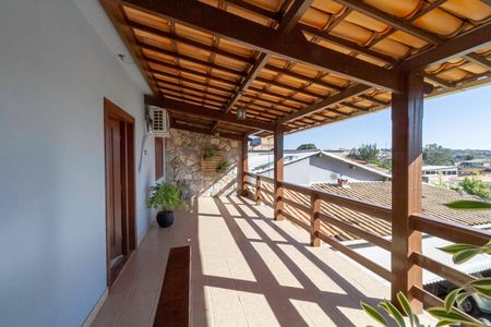 Casa à venda com 170m², 2 quartos e 2 vagasVaranda