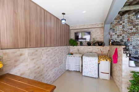 Casa à venda com 170m², 2 quartos e 2 vagasÁrea de serviço