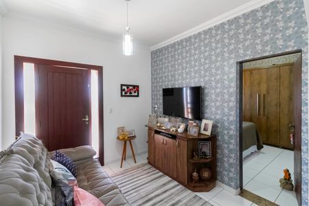 Casa à venda com 170m², 2 quartos e 2 vagasSala