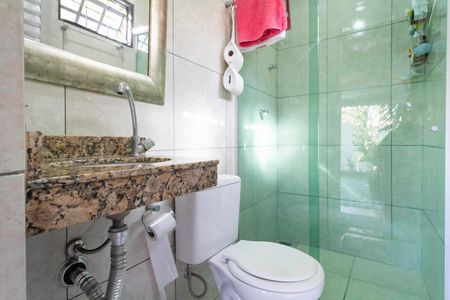 Casa à venda com 170m², 2 quartos e 2 vagasBanheiro social 2