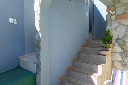 Casa à venda com 170m², 2 quartos e 2 vagasEntrada