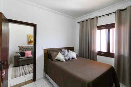 Casa à venda com 170m², 2 quartos e 2 vagasQuarto 1