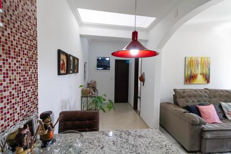 Casa à venda com 170m², 2 quartos e 2 vagasCozinha