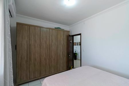 Casa à venda com 170m², 2 quartos e 2 vagasQuarto 2