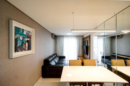 Sala de apartamento para alugar com 2 quartos, 56m² em Vila Aricanduva, São Paulo