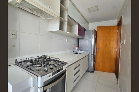 Apartamento para alugar com 66m², 2 quartos e 2 vagasCozinha