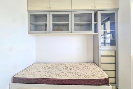 quarto 1 de apartamento para alugar com 2 quartos, 66m² em Boca do Rio, Salvador