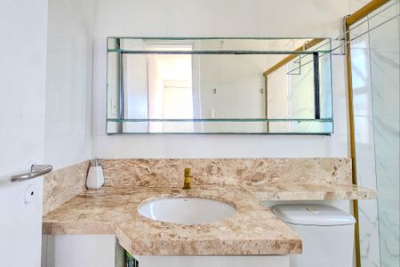 Apartamento para alugar com 66m², 2 quartos e 2 vagasBanheiro da Suíte