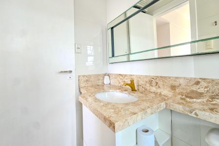 Apartamento para alugar com 66m², 2 quartos e 2 vagasBanheiro da Suíte