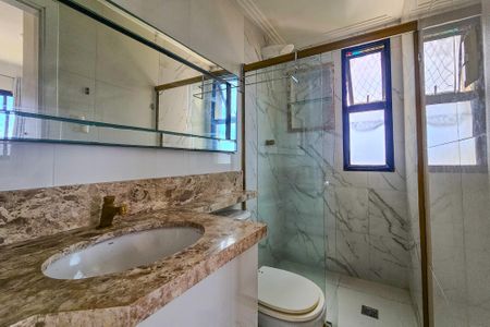 Apartamento para alugar com 66m², 2 quartos e 2 vagasBanheiro da Suíte