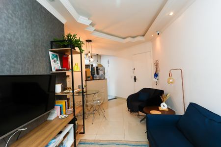 Sala de apartamento para alugar com 2 quartos, 57m² em Parque Taboão, Taboão da Serra