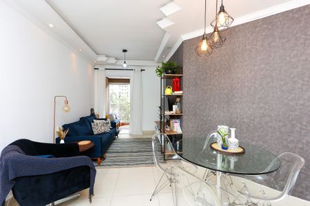 Sala de apartamento para alugar com 2 quartos, 57m² em Parque Taboão, Taboão da Serra