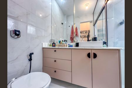 Apartamento para alugar com 70m², 2 quartos e sem vaga Apartamento para alugar com 70m², 2 quartos e sem vagaBanheiro Social