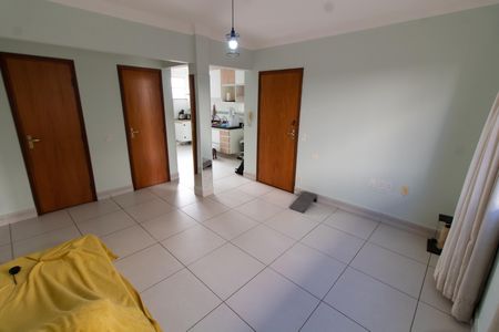 SALA de apartamento à venda com 2 quartos, 62m² em Cambuí, Campinas