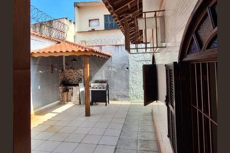 Quintal de casa para alugar com 3 quartos, 100m² em Centro, Duque de Caxias