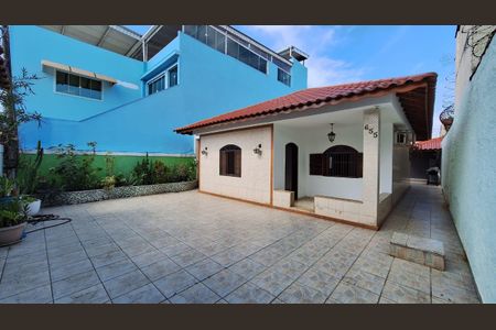 Casa para alugar com 100m², 3 quartos e 3 vagasQuintal