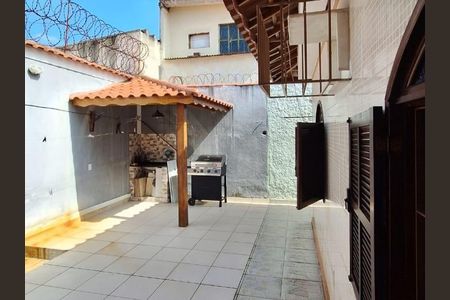 Casa para alugar com 100m², 3 quartos e 3 vagasQuintal