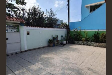 Casa para alugar com 100m², 3 quartos e 3 vagasQuintal