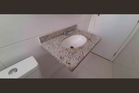Apartamento para alugar com 34m², 1 quarto e 1 vaga Apartamento para alugar com 34m², 1 quarto e 1 vagaBanheiro social