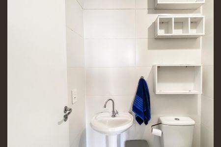 Banheiro da Suíte de apartamento para alugar com 1 quarto, 28m² em Vila Ré, São Paulo