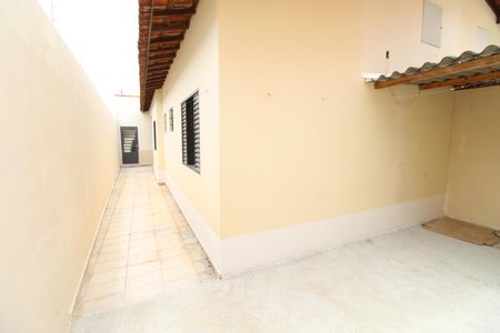 Casa para alugar com 80m², 2 quartos e 1 vagaÁrea de Serviço