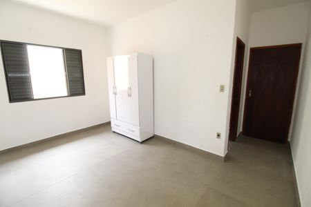 Casa para alugar com 80m², 2 quartos e 1 vagaSuíte