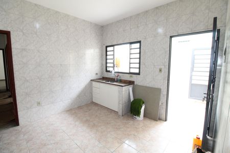 Casa para alugar com 80m², 2 quartos e 1 vagaCozinha