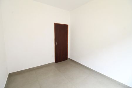 Casa para alugar com 80m², 2 quartos e 1 vagaQuarto