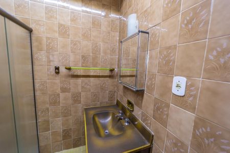 Casa à venda com 129m², 3 quartos e 5 vagas Casa à venda com 129m², 3 quartos e 5 vagasBanheiro