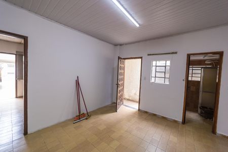 Casa à venda com 129m², 3 quartos e 5 vagas Casa à venda com 129m², 3 quartos e 5 vagasQuarto 3 - CASA 2