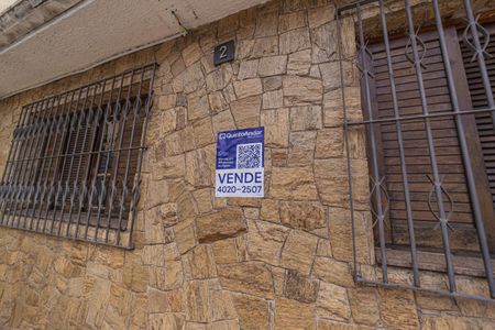 Casa à venda com 129m², 3 quartos e 5 vagas Casa à venda com 129m², 3 quartos e 5 vagasPlaca