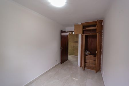 Casa à venda com 129m², 3 quartos e 5 vagas Casa à venda com 129m², 3 quartos e 5 vagasQuarto 2