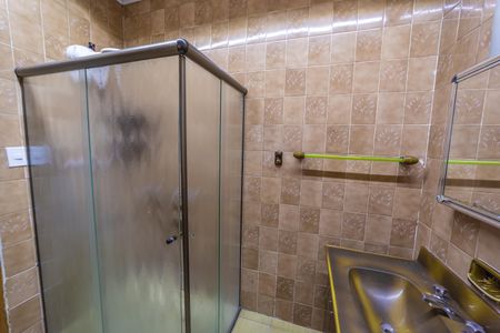 Casa à venda com 129m², 3 quartos e 5 vagas Casa à venda com 129m², 3 quartos e 5 vagasBanheiro