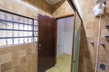 Casa à venda com 129m², 3 quartos e 5 vagas Casa à venda com 129m², 3 quartos e 5 vagasBanheiro