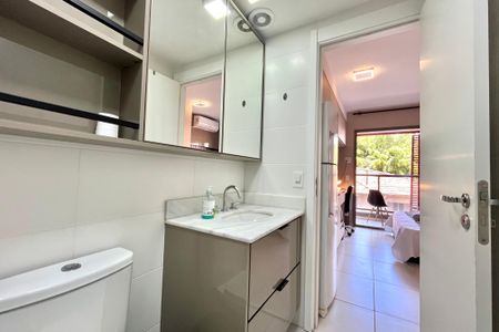 Banheiro de kitnet/studio para alugar com 1 quarto, 24m² em Mirandópolis, São Paulo