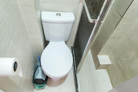 Banheiro  de apartamento para alugar com 1 quarto, 14m² em Botafogo, Rio de Janeiro