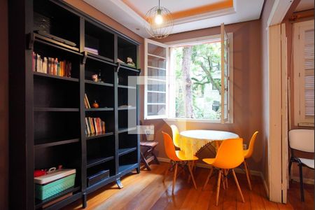 Casa à venda com 4 quartos, 125m² em Rio Branco, Porto Alegre